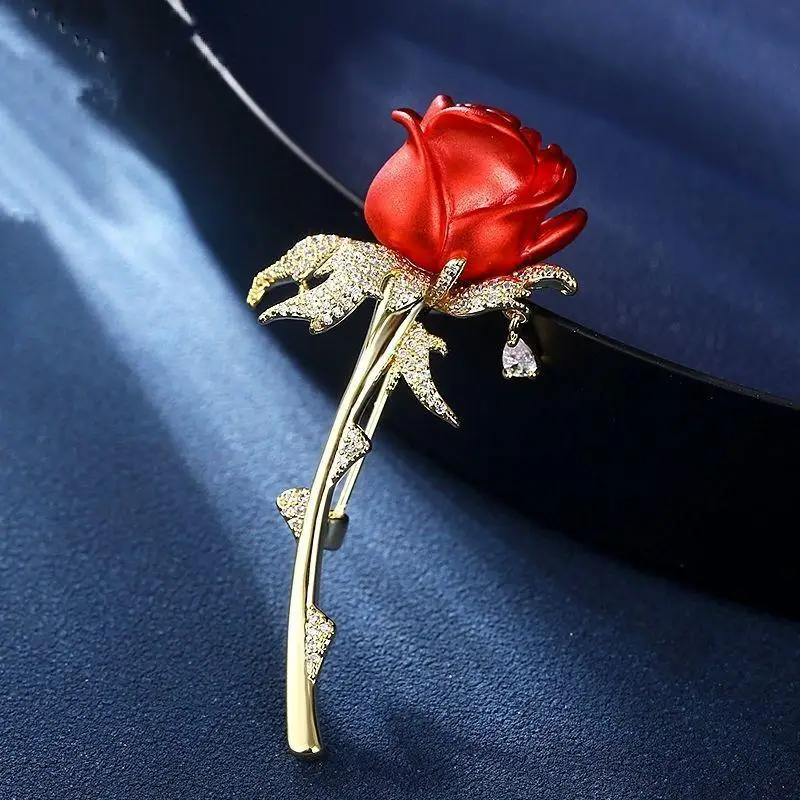 

Rose Blue Enchantress 18k Golden Flower Bright, Beautiful And Elegant Temperament Zircon Brooch Precious Stone Decorative Brooch