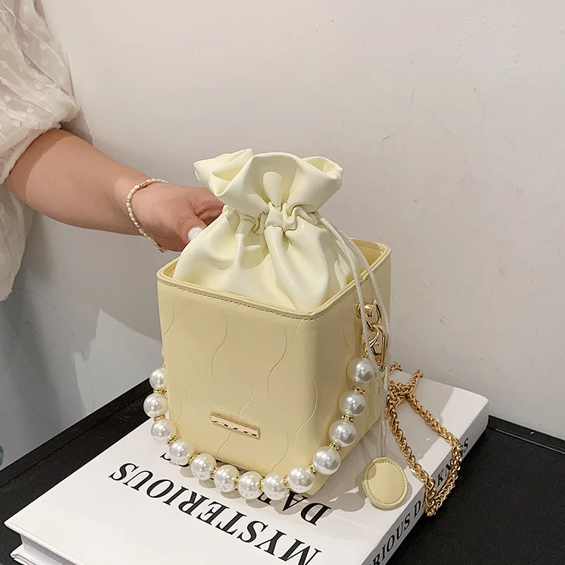 

Новая Корейская сумка для телефона с жемчужной цепочкой, модная сумка через плечо с цепочкой