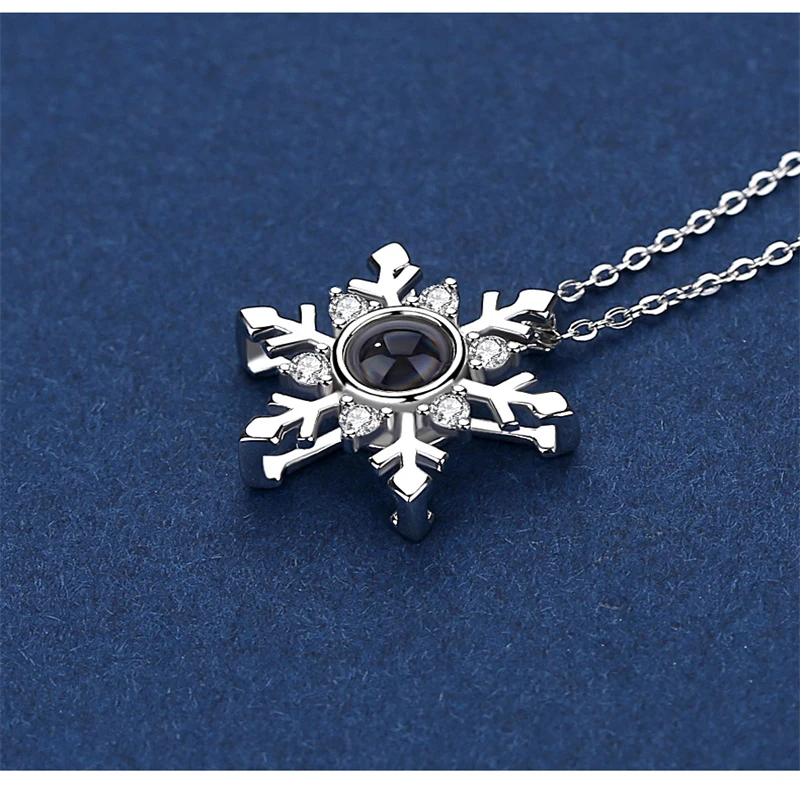 Модное ювелирное ожерелье с подвеской в виде снежинок для женщин серебристый