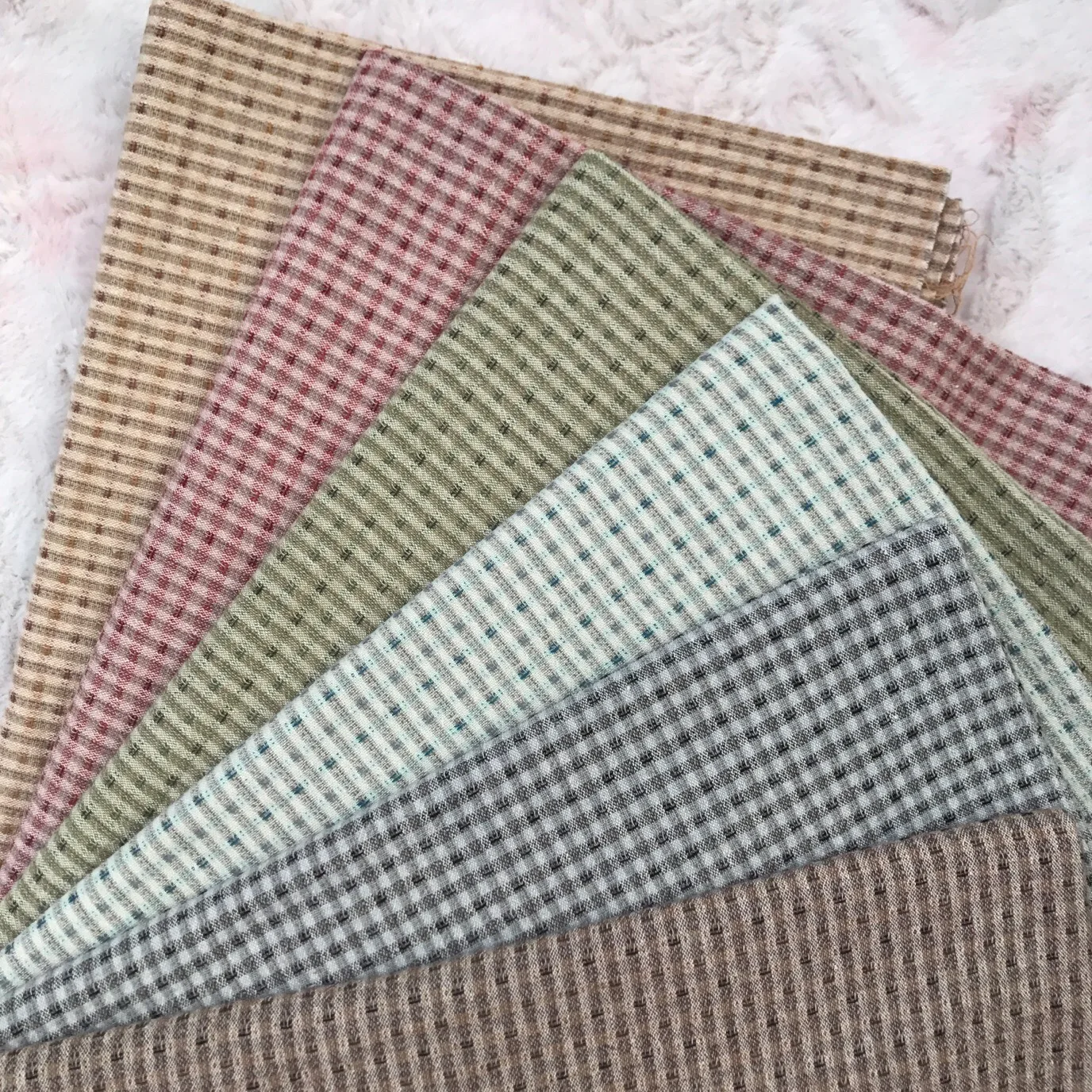 

DIY Japan Little Cloth group Yarn-dyed fabric,for sewing Handmade Patchwork Quilting ,Grid stripe dot Random 50*70cm