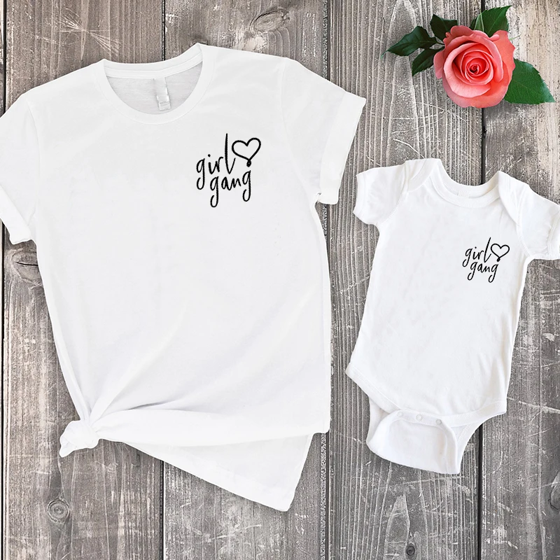 

Mommy and Me Shirts Girl Gang Tshirts 2020 Fashion Family Clothing Mom and Daughter Tops Big Sister Matching Family Tee