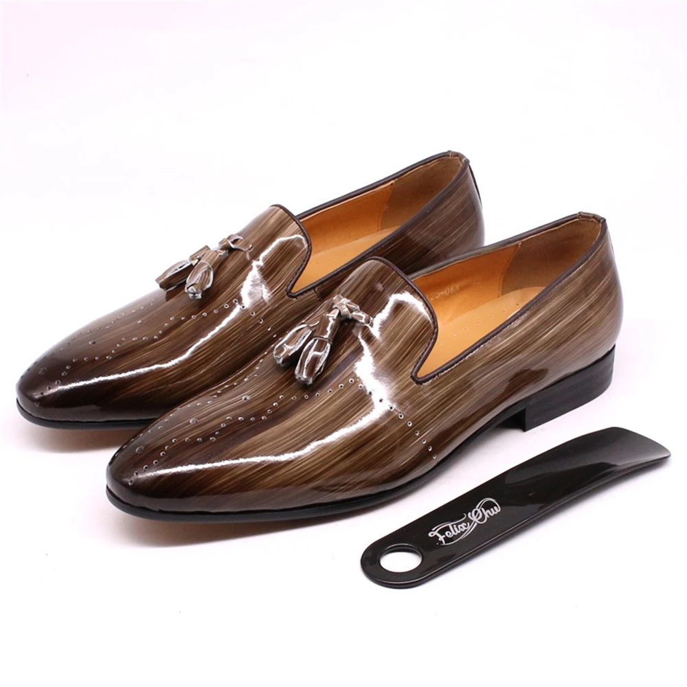 

Patent Leather Mens Wedding Dinner Shoes Set Foot Breathable Breathable Loafers Casual Business Bullock Leather Shoes