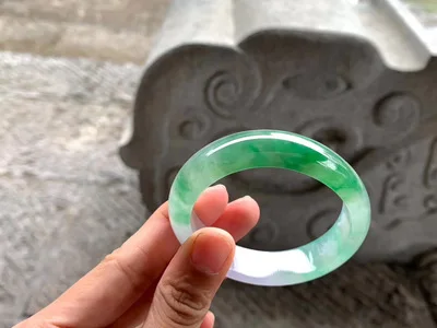 Отправить сертификат натуральные бирманские нефрита красивое