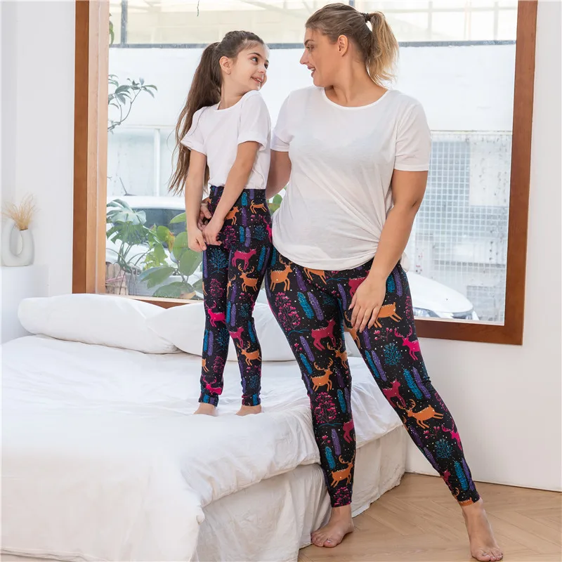 

High Quality Mommy and Daughter Christmas Reindeers Leggings