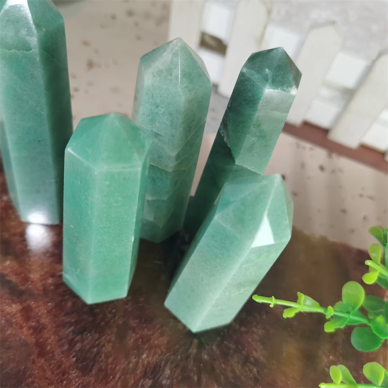

Rare Treasures Of Nature Carved Home Furnishing Pieces Green Aventurine Single Pinnacle Beautiful Single Pointed Column LH