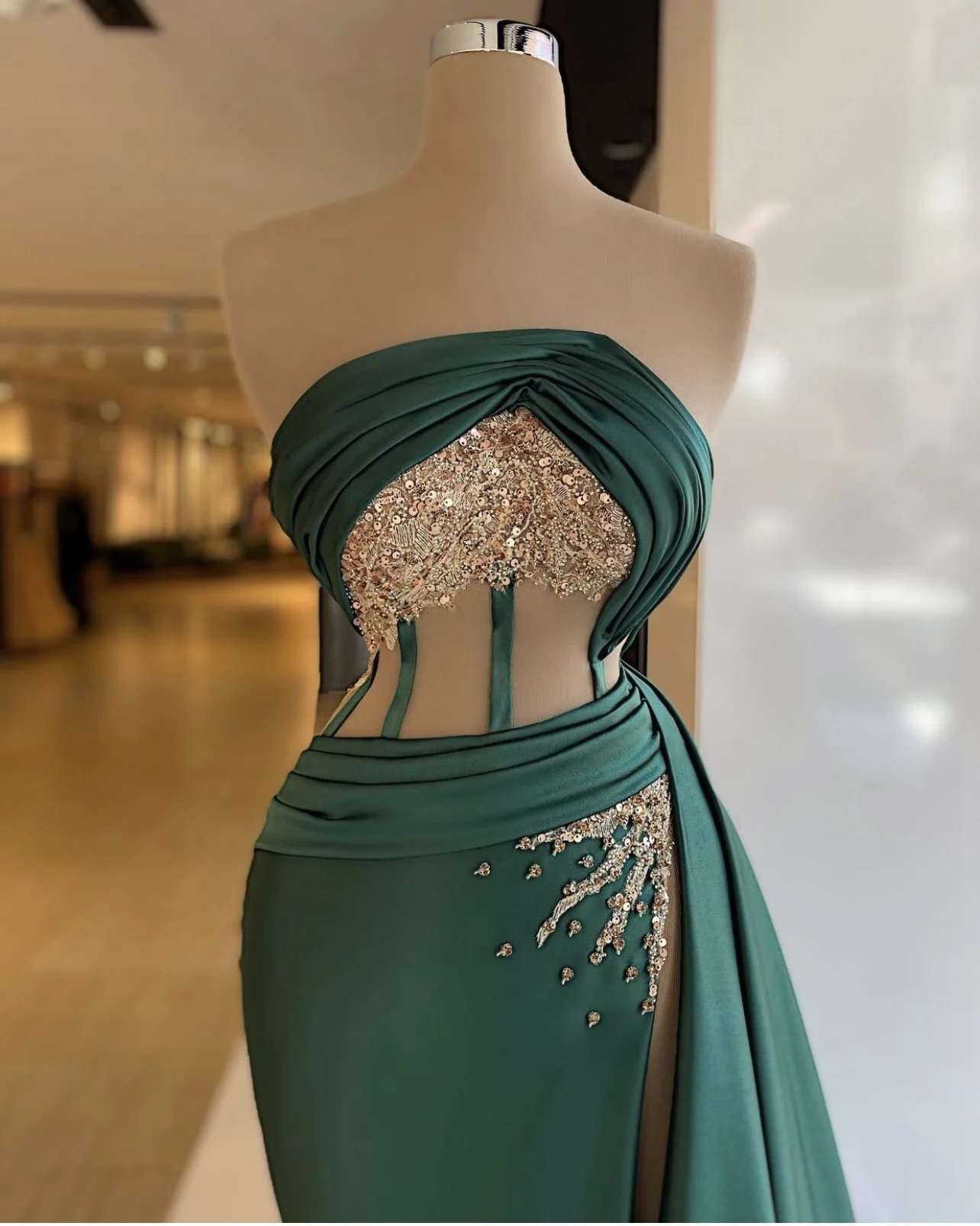 

YILIBER Evening dresses 2021 vintage vlack pearls long sleeves evening gowns beading prom dresses for women short dresses