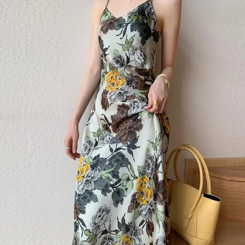 

French floral suspender skirt 2021 summer dress new retro French temperament thin sexy bottom dress female