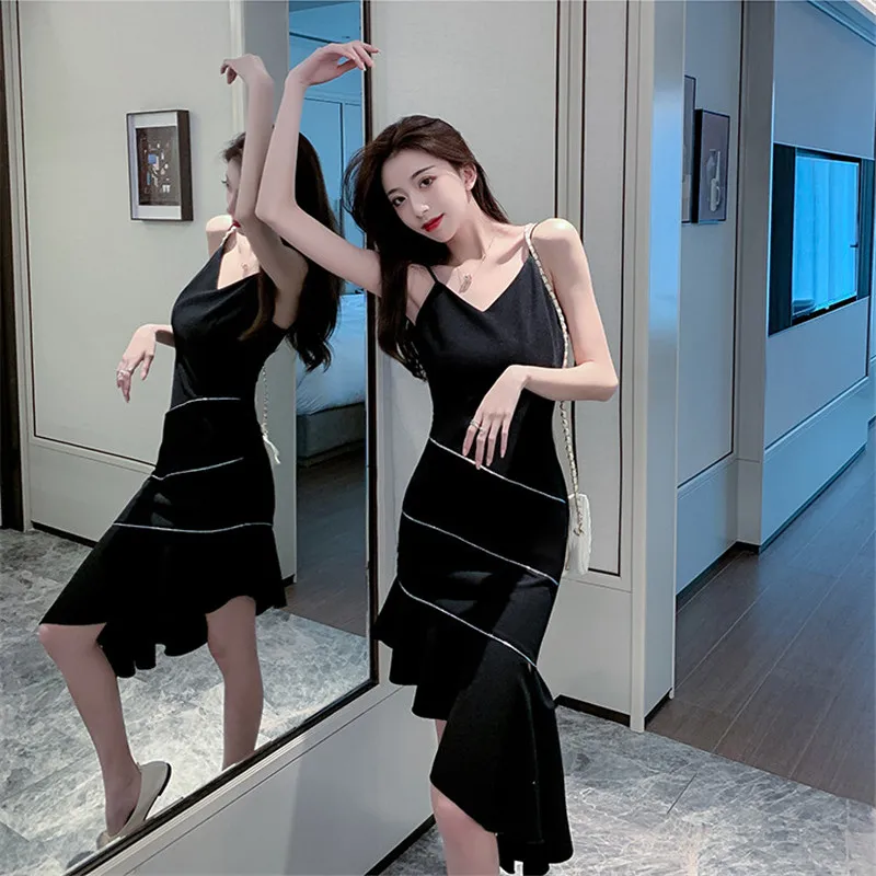 

Real shot 2020 summer new fashion temperament V-neck hem irregular ruffled party dress sexy slim strap dress