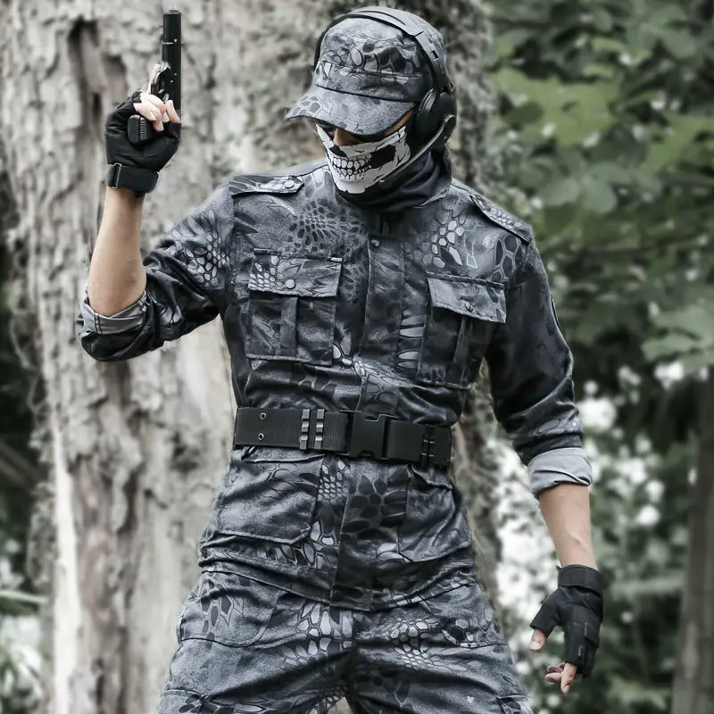 

Camouflage suit male fan of the spring and autumn period and the black lines combat uniform army military training men we
