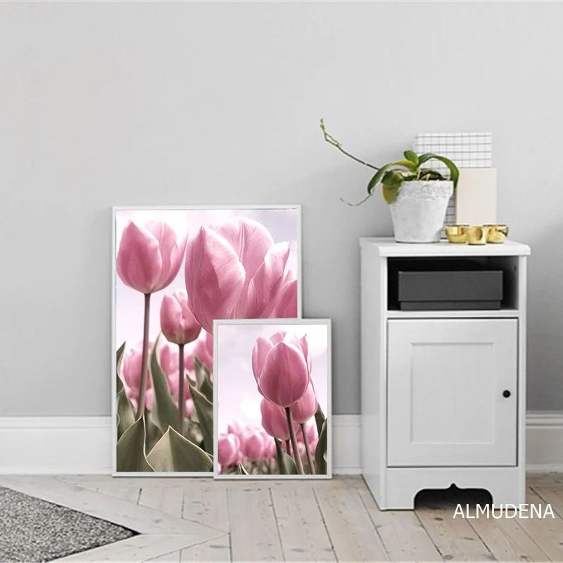 Постер в скандинавском стиле с изображением розового тюльпана Картина на холсте