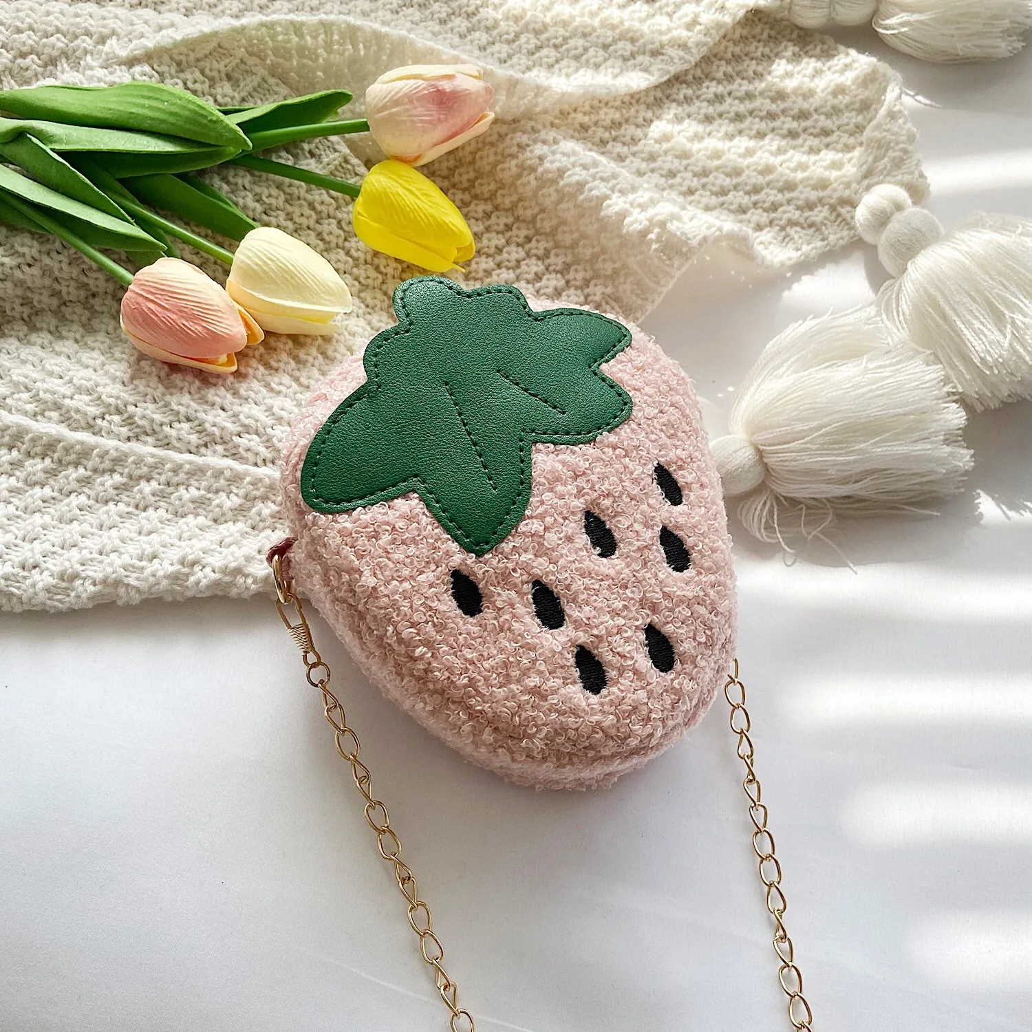 Faux Lamb Wool Children's Strawberry Shoulder Bag Cute Baby Girls Chain Messenger Bags Kids Plush Small Coin Purse Handbags