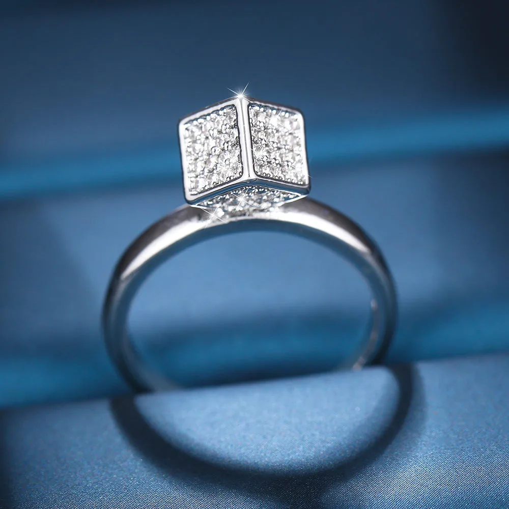 

Personality Sillver Color Zircon Dice Ring Women Fashion Party Charm Finger Accessories Jewelry Wedding Engagement Ring Gift