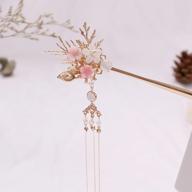 

Han Clothing Headdress Retro Hairpin Super Fairy Step Shake Tassel Ancient Costume Temperament Simple Headdress Hairpin MA