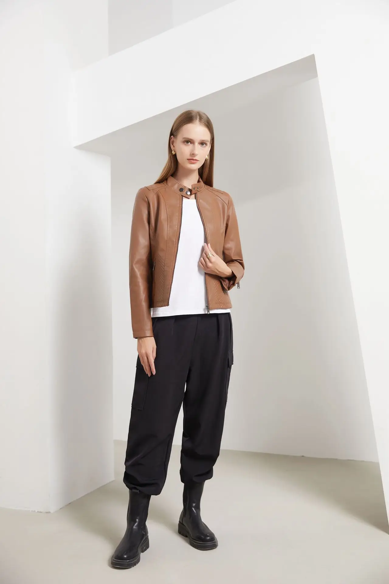 Женская одежда 2021, Новая европейская кожаная одежда, женское демисезонное пальто со съемным подолом, женская модная повседневная куртка