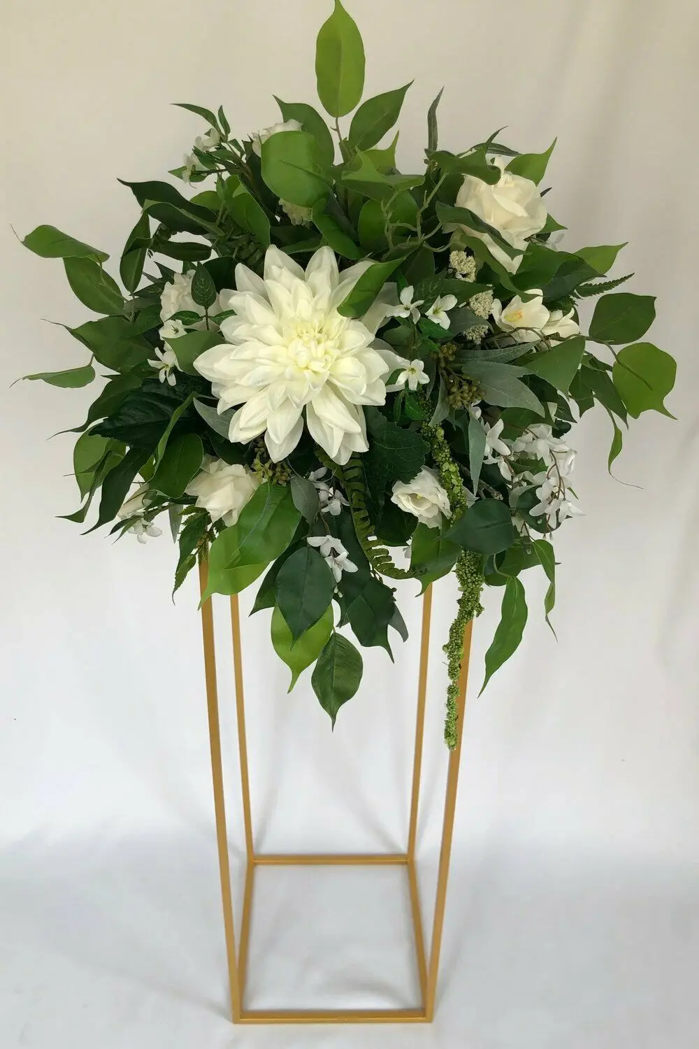 

70 cm Gold Metal Flower Stand Pedestal Centerpiece Wedding Trumpet or Rectangle