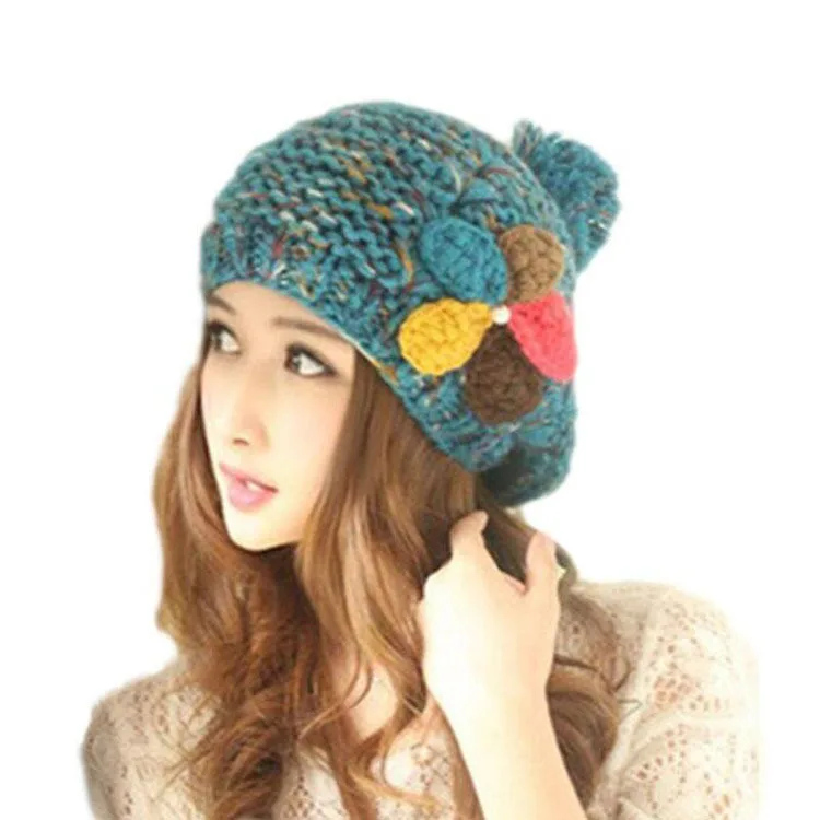 

Берет женский вязаный однотонный с защитой ушей, с цветами, ручной работы, Осень-зима
