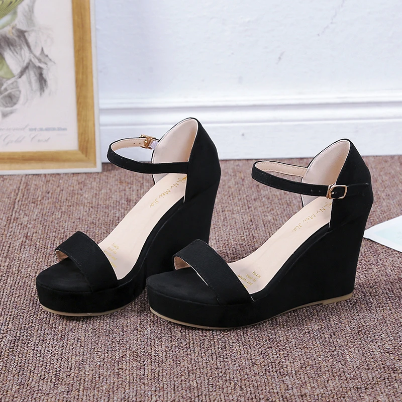 Женские сандалии с пряжкой и острым носком Простые размера плюс 41 42 для лета 2020 |