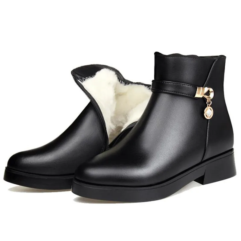 

2021 Winter New Genuine Leather Wool Boots Comfortable Warm Cotton Boots Elegant Fashion Casual Boots Non-slip Wear Women Boots