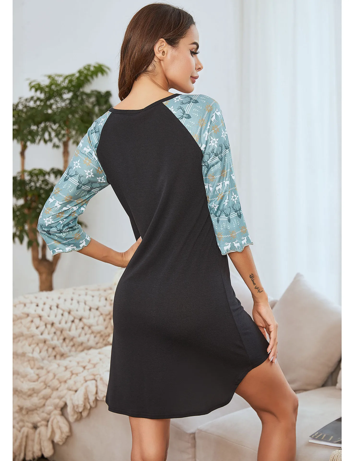 Spring Summer New Contrast Stitching Nightdress Women's Slim Fitting Home Wear V-Neck Long Sleeve Mini Skirt Sexy Nightgown