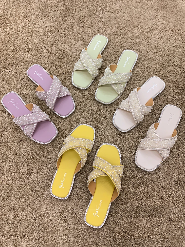 

Women's Slippers 2021 Summer New Style Outdoor Soft Bottom Fashion Beaded Shiny Flat Beach Slippers
