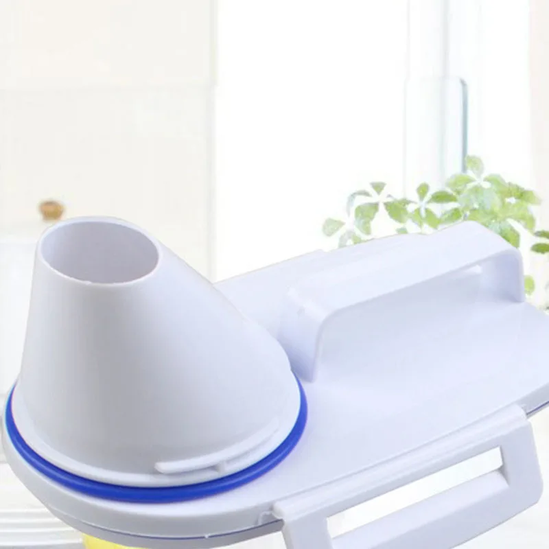 

Pet Food Storage Container Airtight Dog Cats Foods Container with Measuring Cup Clear 2.5L D1