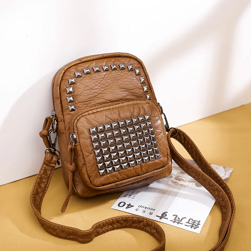 

Vintage Rivet Small Soft Leather Crossbody Bags for Women Phone Black Brown Luxury Designer 2021 High Quality Bolsa Feminina D