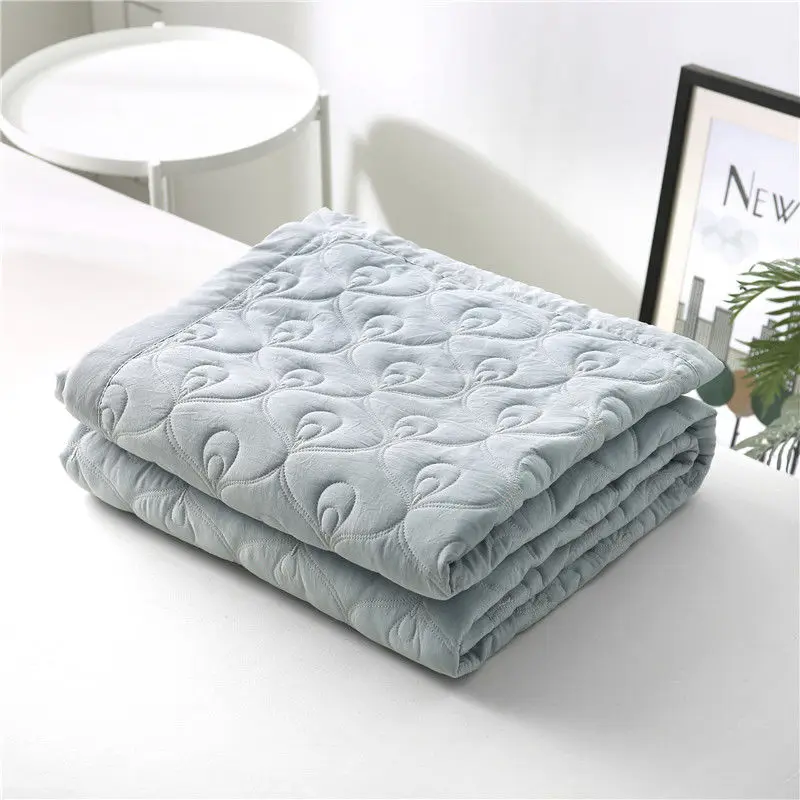 

Cotton Air-conditioning Quilt Soft Breathable Blanket Thin Stripe Plaid Comforter Bed Cover Thin Quilt Print Bedding Filler