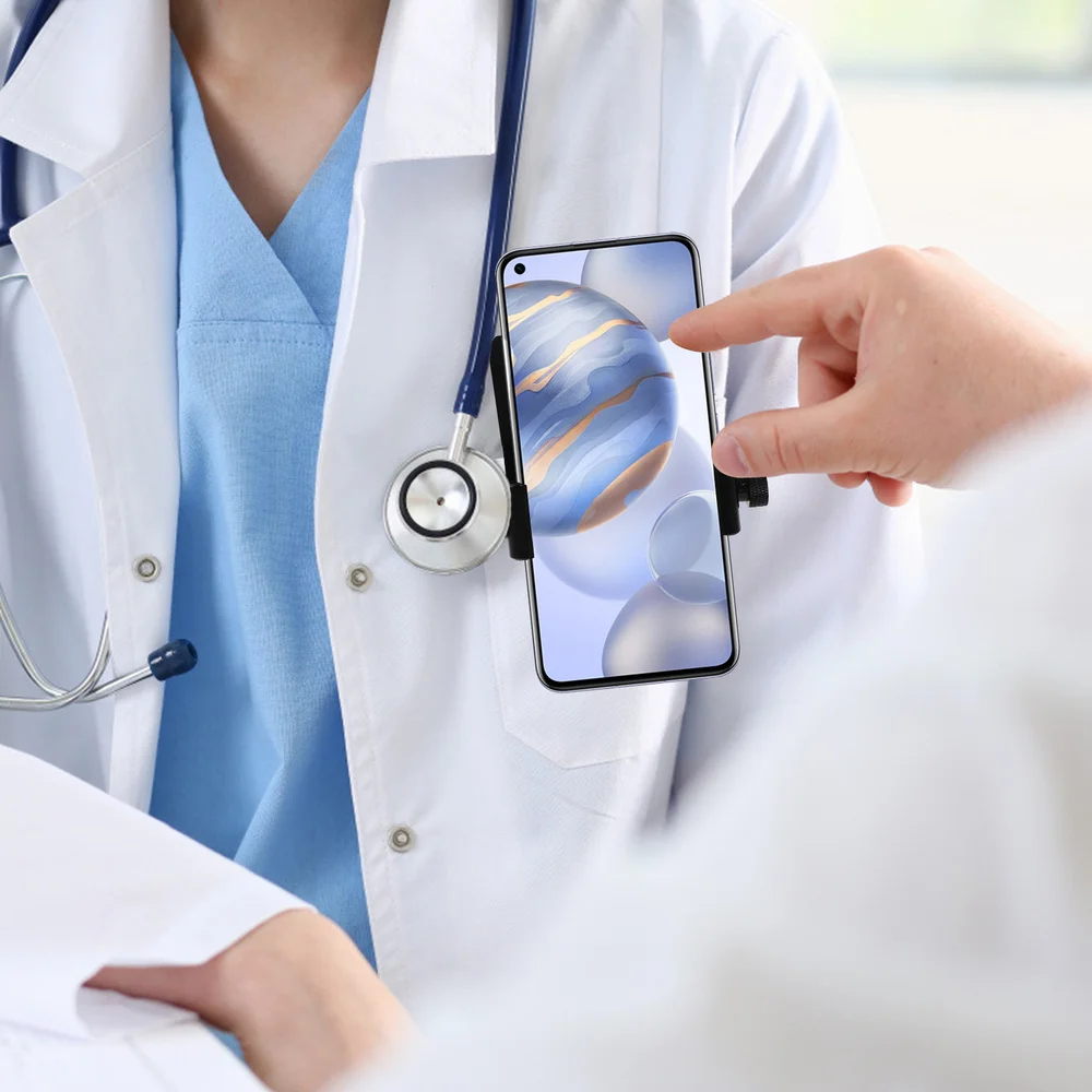 

1 Pc Practical Anti-slid Phone Supporter ABS and Metal Made Backpack Clip (Black)