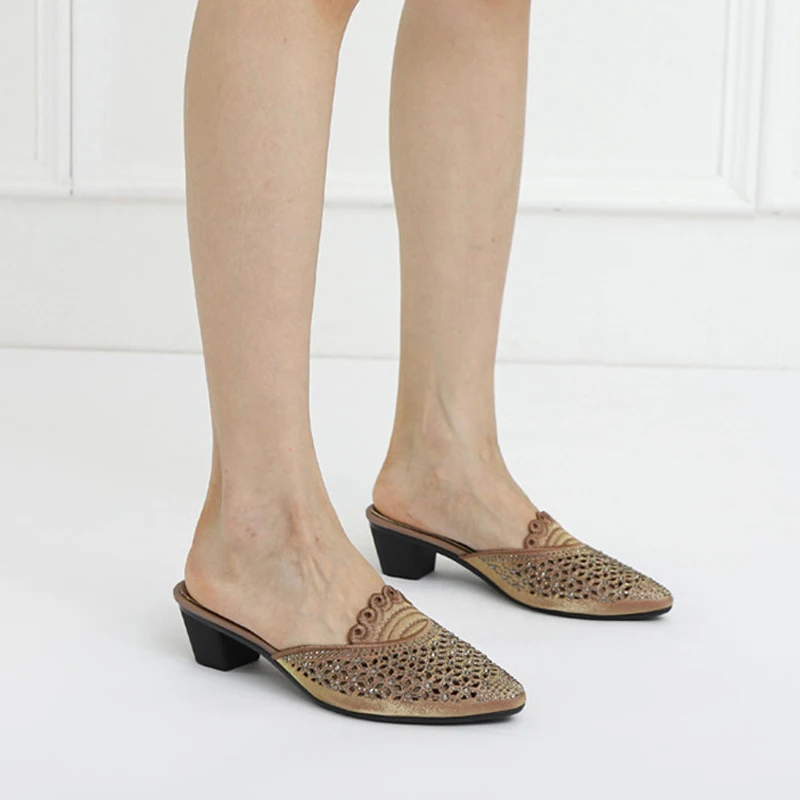 

YAERNI Baotou half slippers women's outer wear summer new style thick with rhinestone pointed toe fashion ladies high-heeled