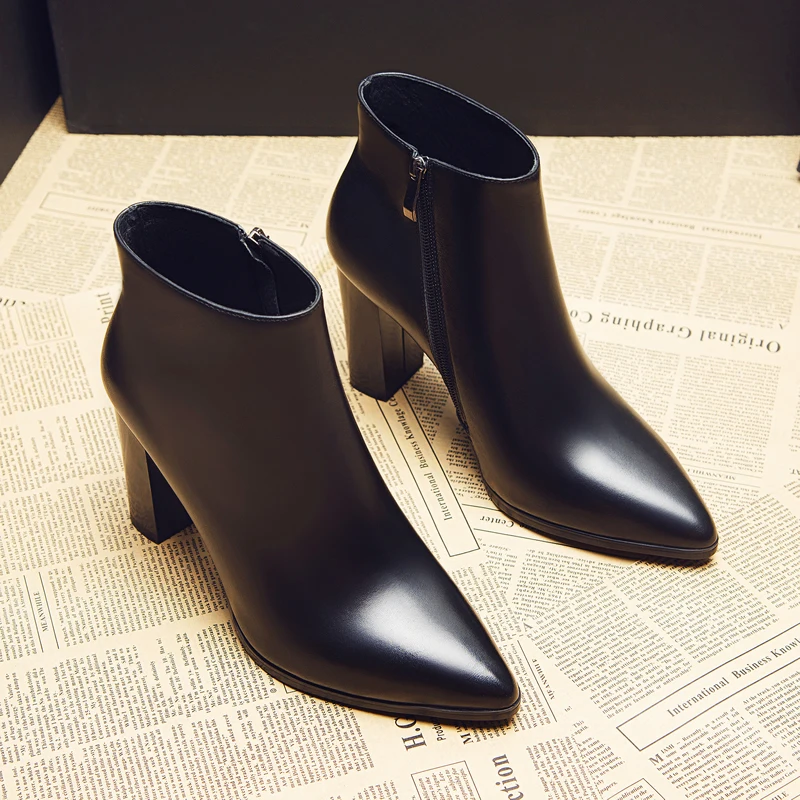 

Women High-heeled short boots women's thick heel leather 2019 new winter plus velvet British sexy European women's boots fashion