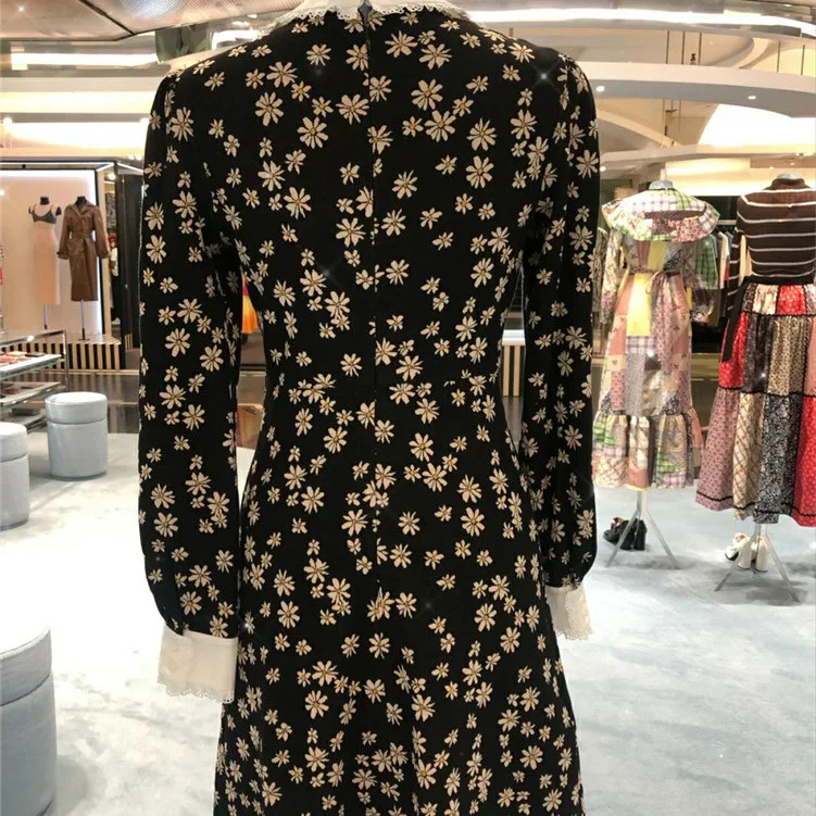 

2020 Autumn New Vintage Lace Peter Pan Collar Daisy A- Line Dress Women H08115