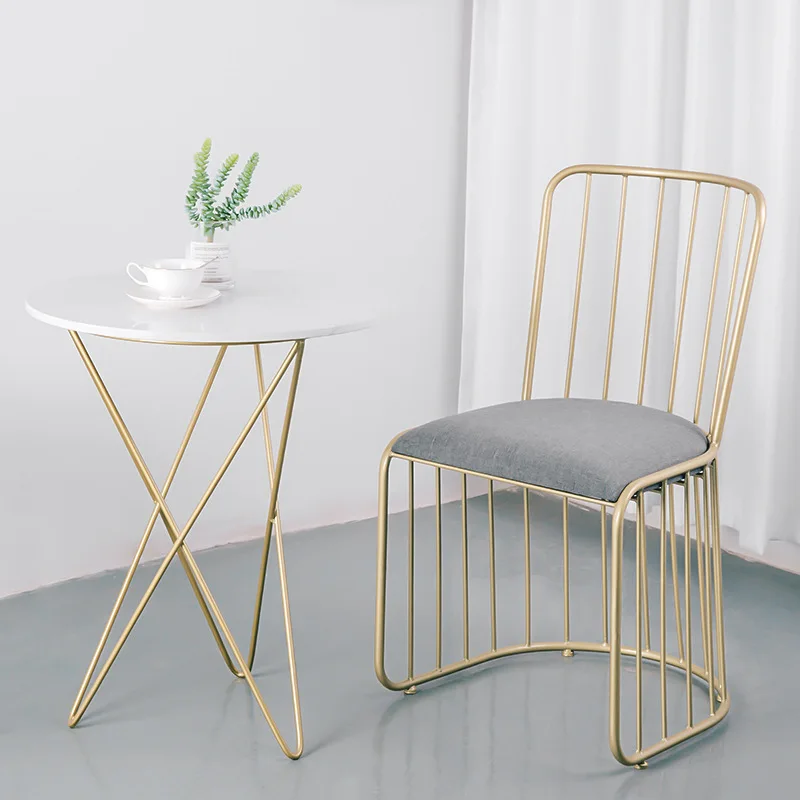 

Modern Aesthetic Dining Chairs Iron Unique European Metal Dining Chair Golden Minimalist Relaxing Poltrone Home Furniture OE5ODC