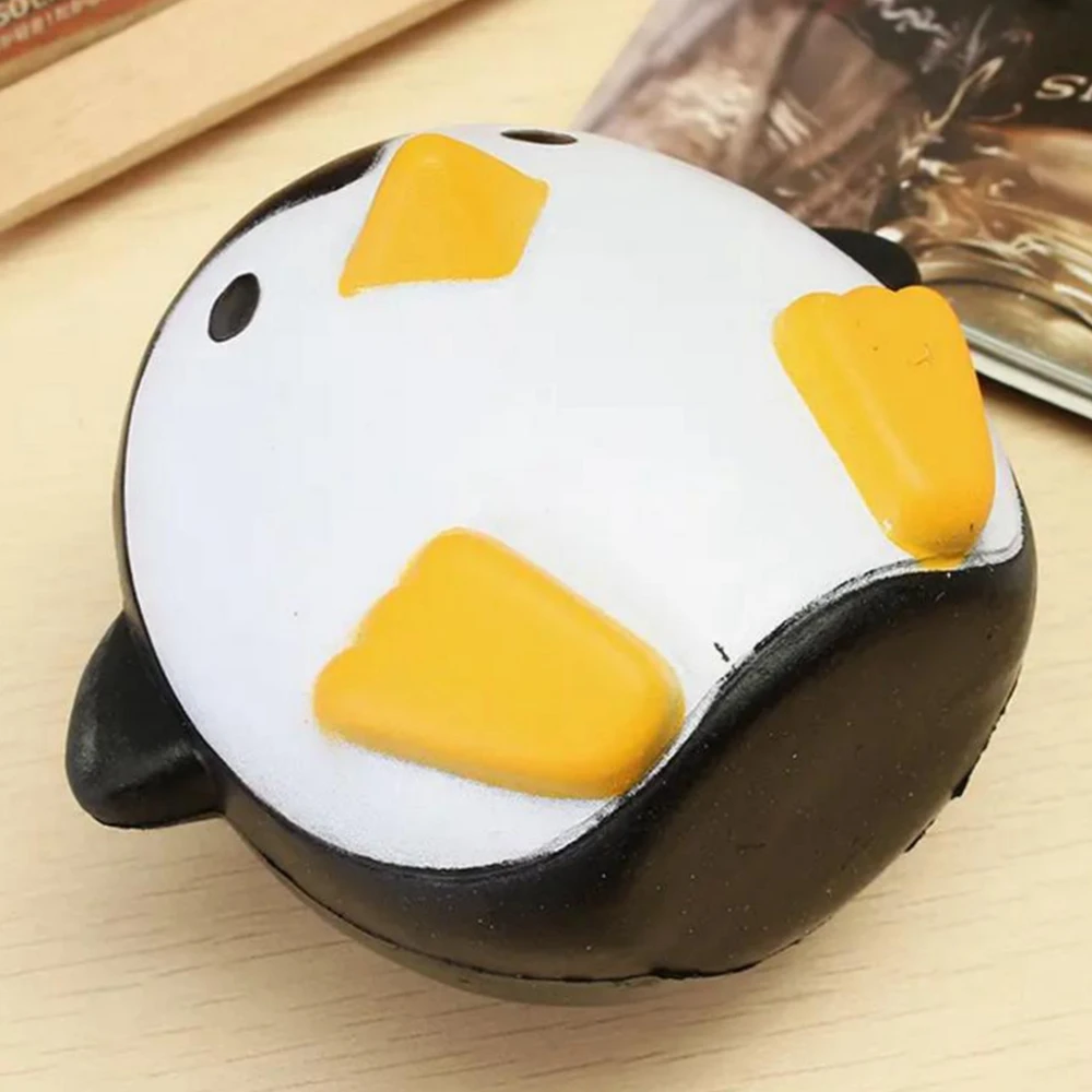

12 - Kawaii Jumbo Pinguin Squishy