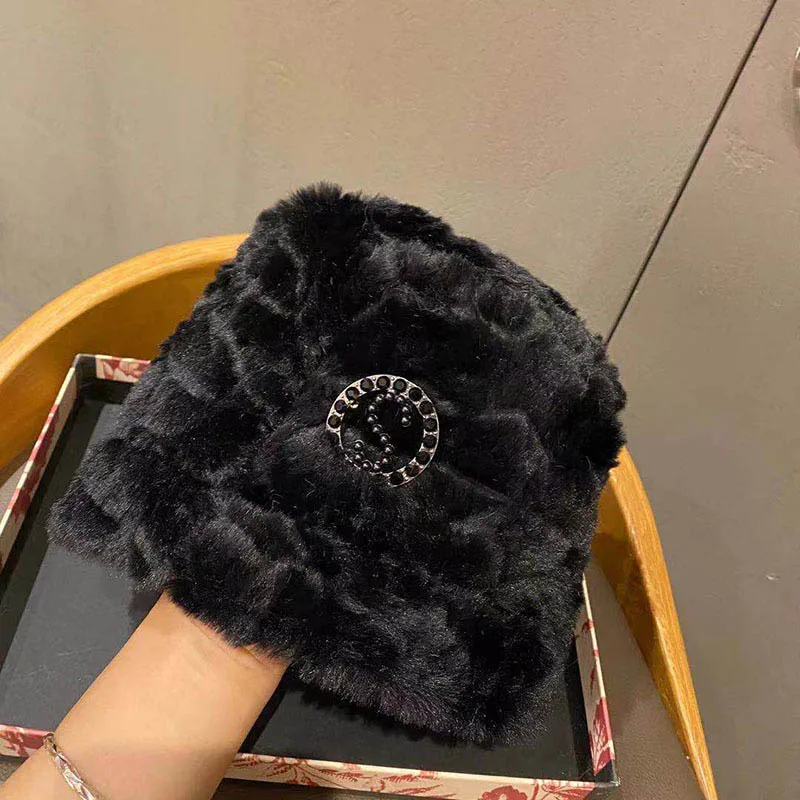 Hat Autumn Winter Women New Plush Bucket Hats Fashion Thicken Outdoor Cold protection Keep Warm Temperament Beanie Cap QDKPOTC