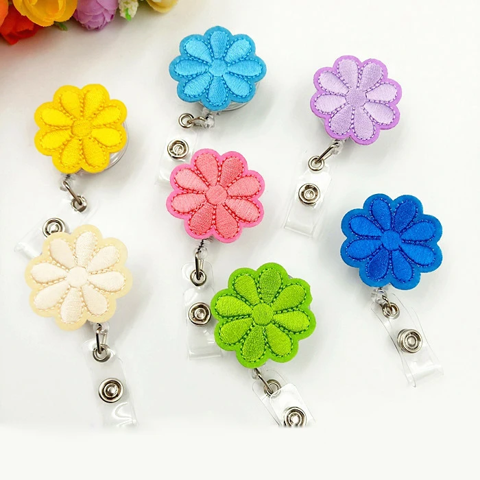

2021New Fashion Flower Cartoon Retractable Badge Reel The New Student Nurse Exihibiton ID Name Card Badge Holder Office Supplies