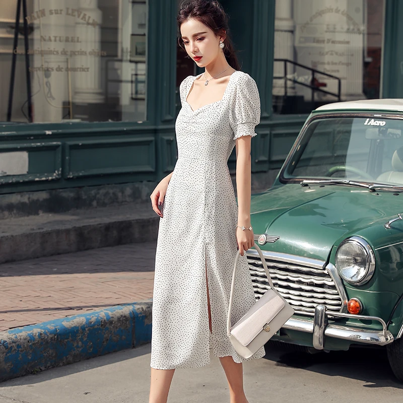 Белое платье в горошек с высокой талией элегантное облегающее для женщин размера