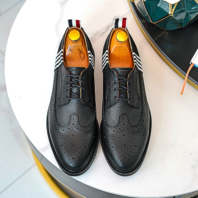 

Новинка 2021, деловые классические кожаные туфли TB в белую полоску, универсальные кожаные туфли с острым носком в корейском и британском стил...