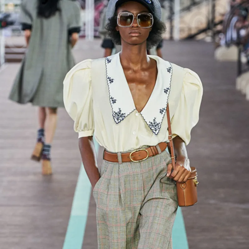 Женские блузки 2020 Весенняя винтажная Цветочная вышивка длинный рукав с