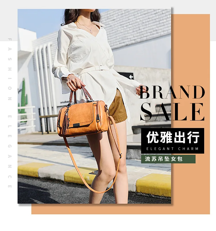 

2021 Autumn New Korean Version Of Wild Retro One-Shoulder Diagonal Boston Pillow Bag Ladies Portable Tassel Bag