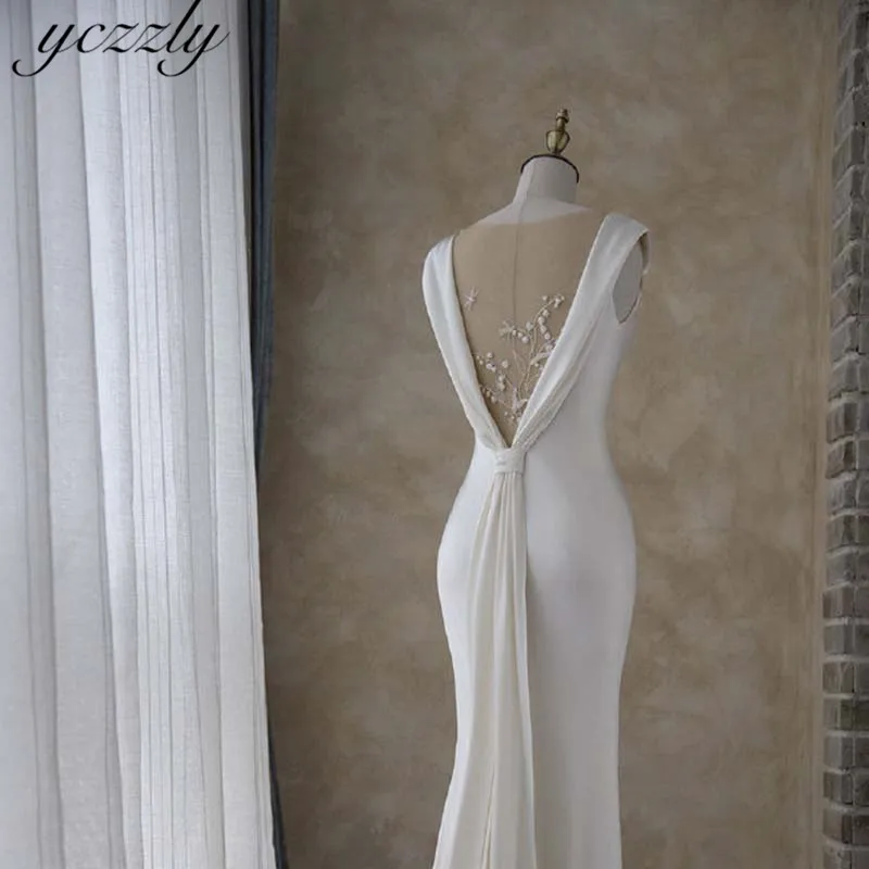 Женское длинное атласное платье с юбкой-годе и цветами | Свадьбы торжества