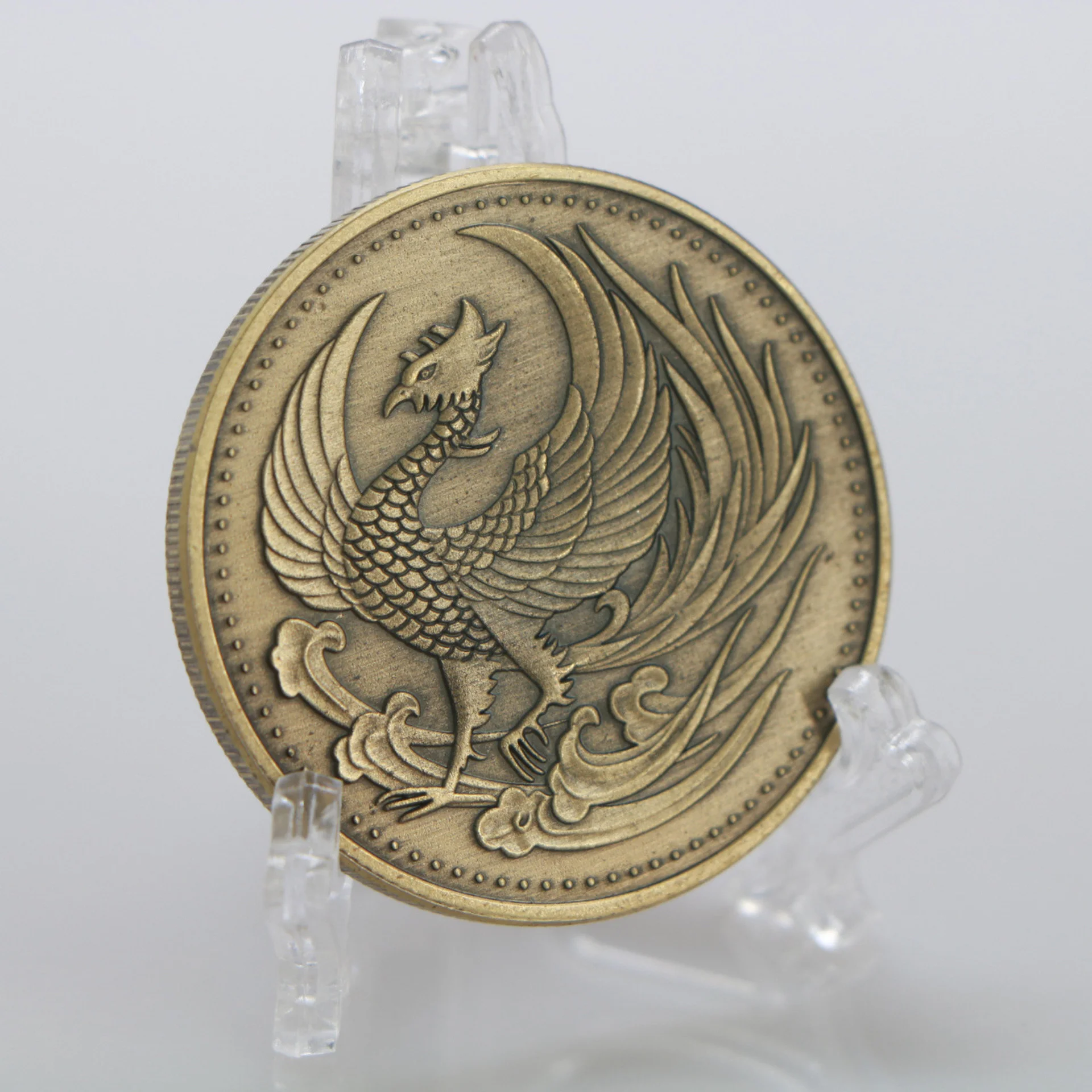 

Japanese Traditional Culture Phoenix Nirvana Commemorative Coin Gold-plated Hundred Bird Scale Family Wishing Phoenix Coin