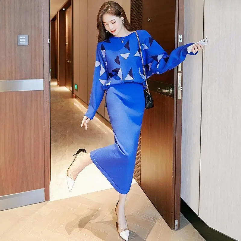 

2021 Spring Autumn New Sweater Print Geometric 2 Piece Set Women Loose Top and Skirt Set Knitted Set Skirt and Pullover Y298