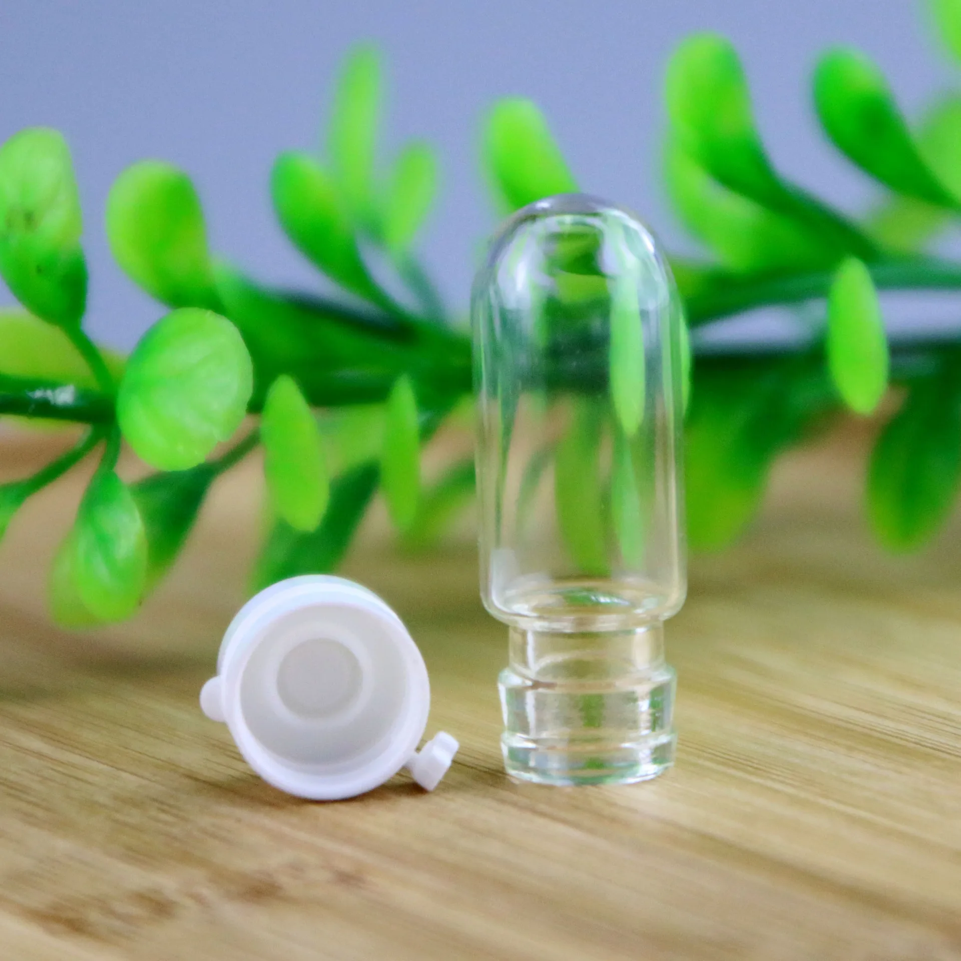 

50 Pcs 2ml 3ml 5ml Empty Mini Glass Bottle, Clear Cosmetic Containers for Essential Oils Liquid, Perfume Sample Bottles