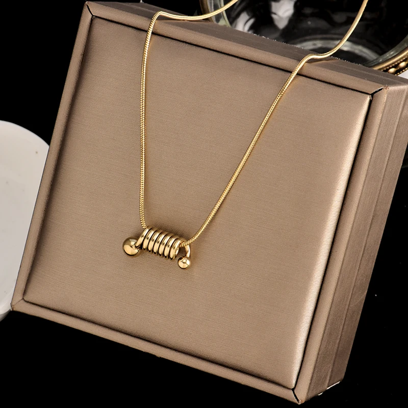 

Colorfast 316L stainless steel necklace, fashionable and exquisite spring pendant, ladies' luxury gift jewelry