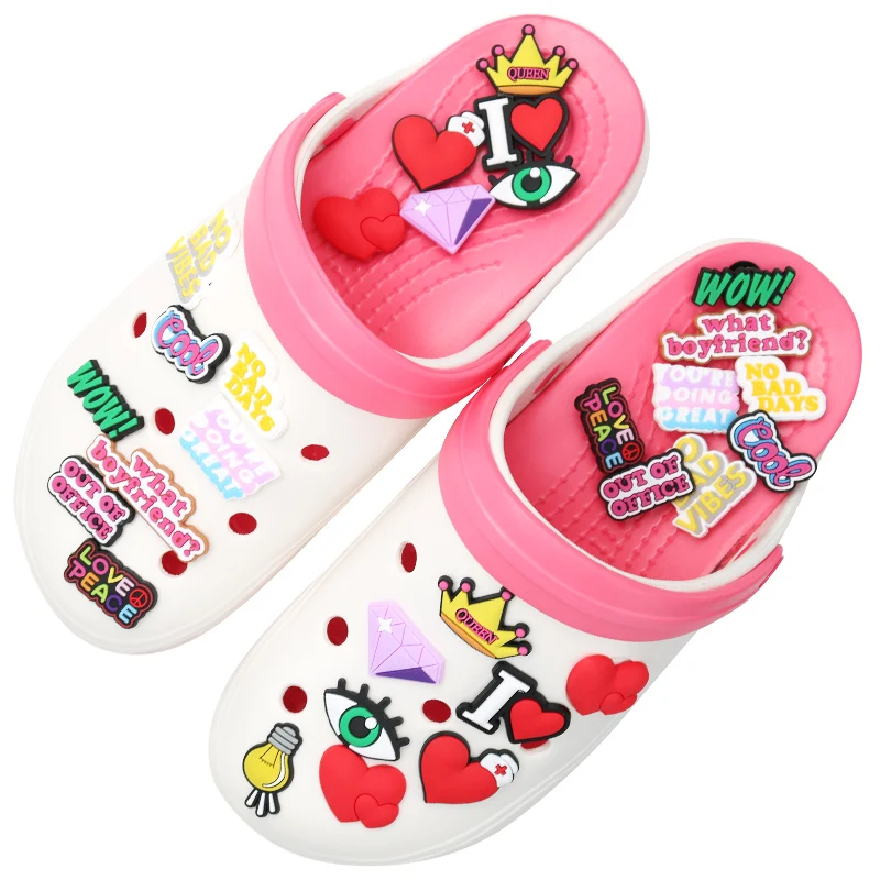 

Shoes Accessories Apparel Bag Love Peace Shoe Charms Decoration Cool Wow Red Heart Shoe Decoration for Kids Party X-mas Gifts