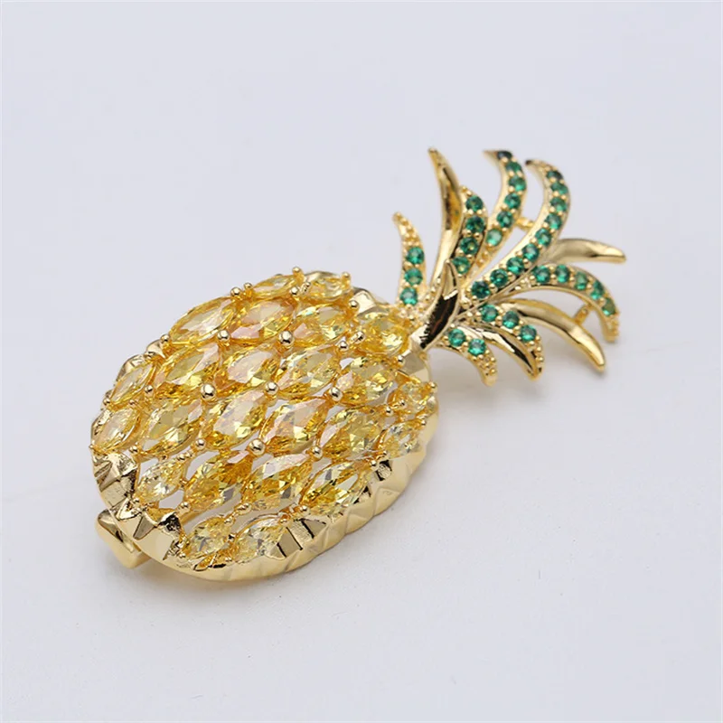 

2021 New Brooch Female Pineapple Fruit Japanese and Korean Temperament Personality Girl Fashion Corsage Jacket with Accessories