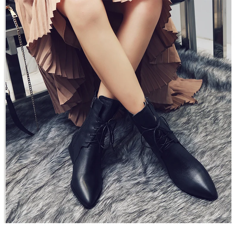 

100% Genuine Leather Women's Boots Genuine Beautiful faddish women boots with heel