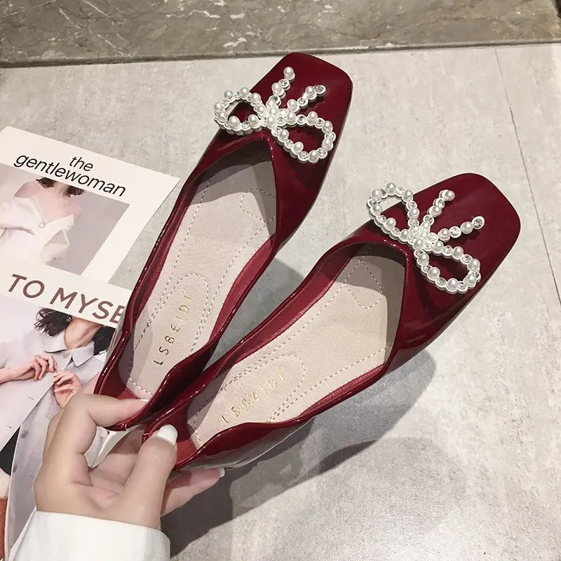 Женская обувь Новинка осени 2020 модная женская с жемчужинами и бантом кожаные