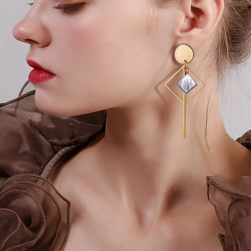 

New Korean Asymmetric Dangle Drop Earrings for Women Female Geometric Metal Acrylic Gold Earrings 2020 Trendy Fashion Jewelry