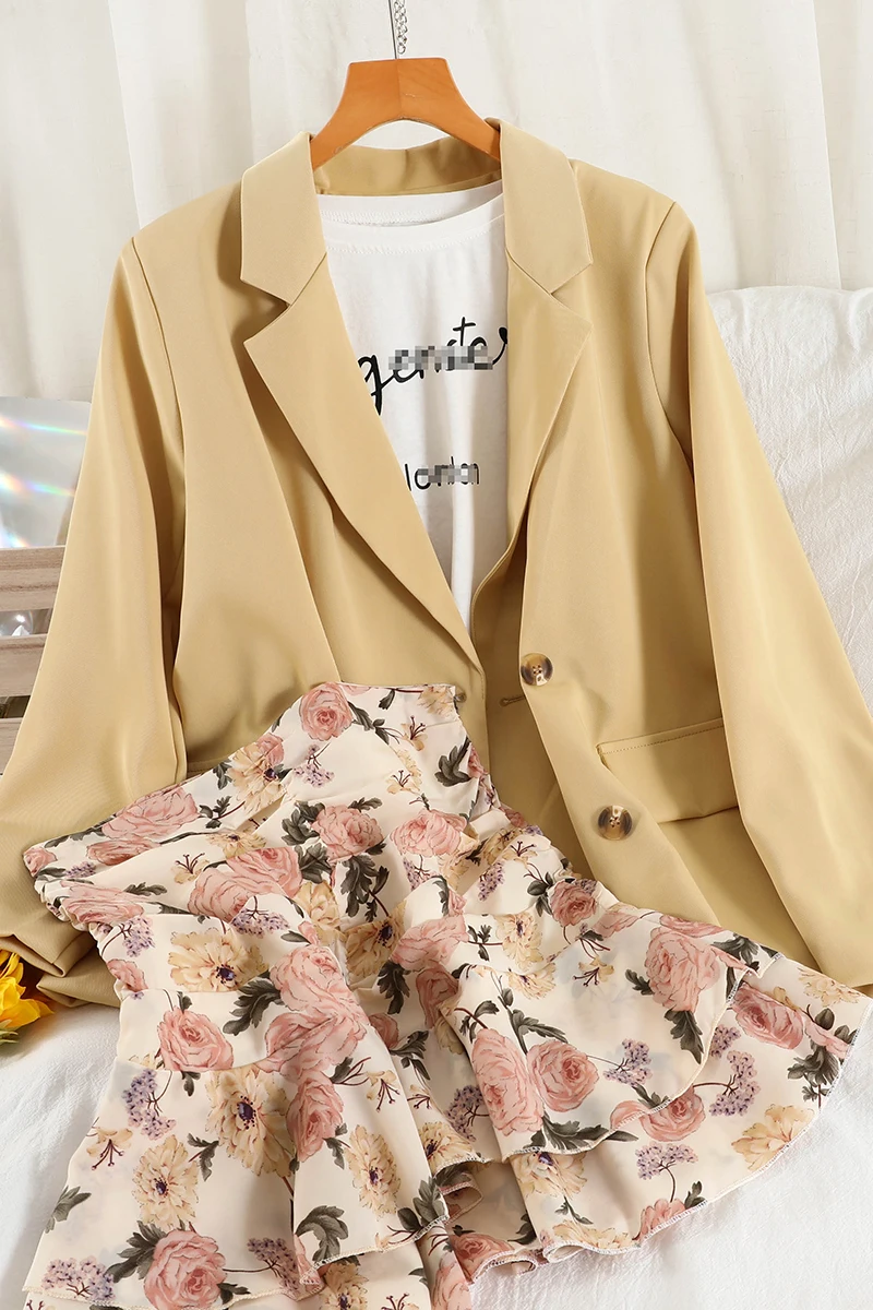 

Luxury suit loose suit jacket primer white T-shirt floral skirt spring three-piece suit